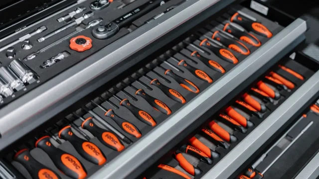 5 Questions to Ask Before Buying Tools for a Cleanroom