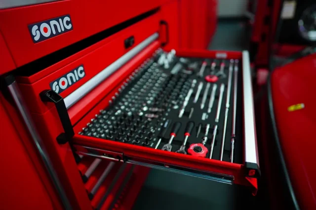 Professional Mechanic Tool Sets: Sonic vs Snap On